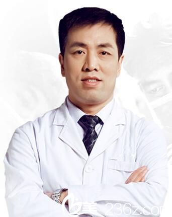 重慶華美整形美容醫(yī)院梁曉健