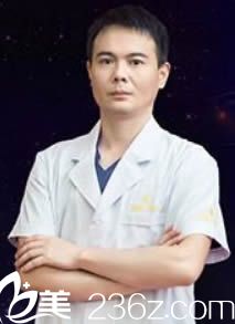 廈門臉博士整形醫(yī)院曾輝武醫(yī)生照片