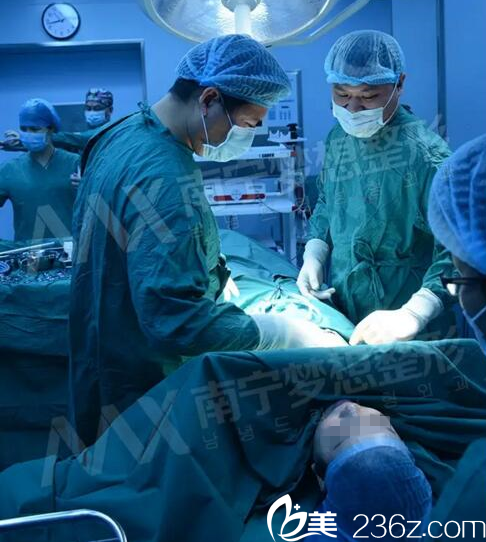 在南寧夢想做假體隆胸手術(shù)前麻醉