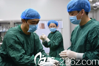 姜濤主任為我做鼻綜合手術(shù) 姜濤主任為我做鼻綜合手術(shù)