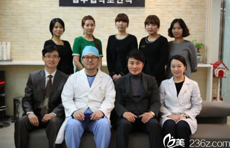 醫(yī)療團(tuán)隊 醫(yī)療團(tuán)隊