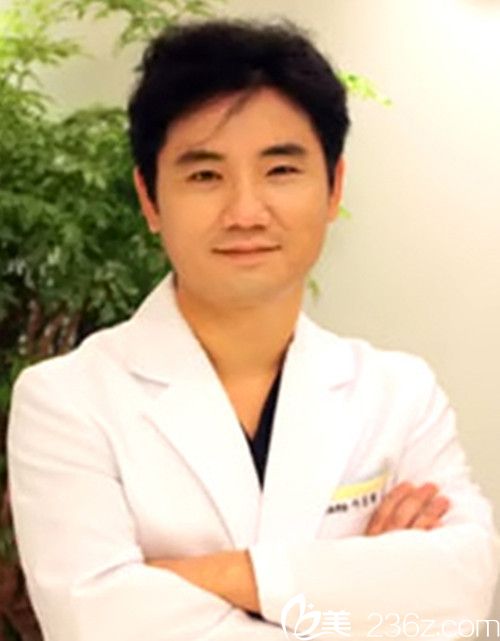 韓國珍愛(cherish)整形醫(yī)院院長李一炯 韓國珍愛(cherish)整形醫(yī)院院長李一炯