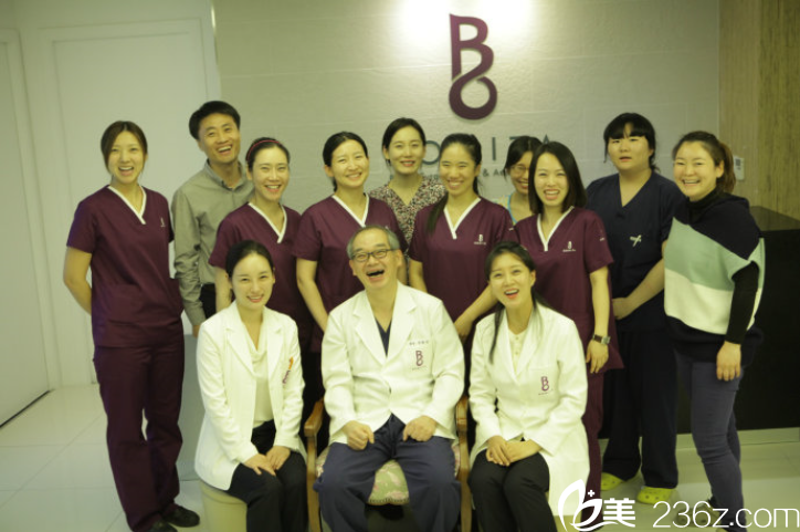 韓國(guó)寶妮達(dá)Bonita整形醫(yī)院醫(yī)生團(tuán)隊(duì)