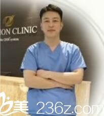 韓國(guó)毛尚毛發(fā)移植醫(yī)院樸正一