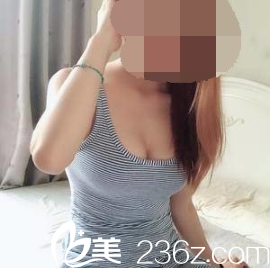 樸真奭自體脂肪隆胸術(shù)后一個(gè)月 樸真奭自體脂肪隆胸術(shù)后一個(gè)月