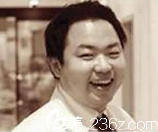 韓國藍(lán)天感覺整形外科醫(yī)院院長崔天畢 韓國藍(lán)天感覺整形外科醫(yī)院院長崔天畢