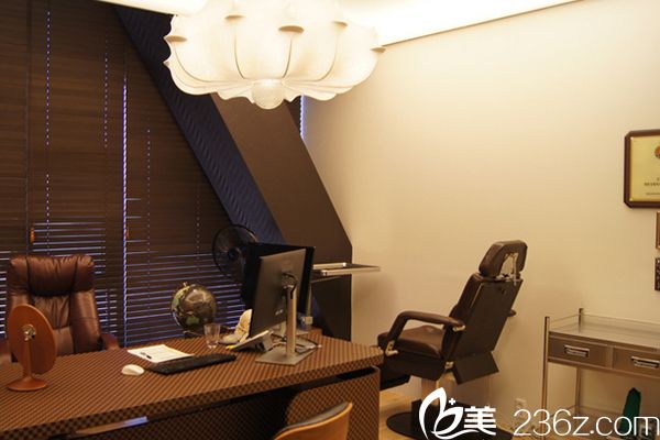 韓國UP2C整形醫(yī)院院長辦公室