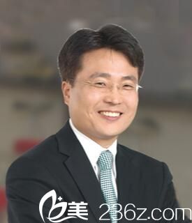 韓國M整形醫(yī)院院長徐萬秀 韓國M整形醫(yī)院院長徐萬秀