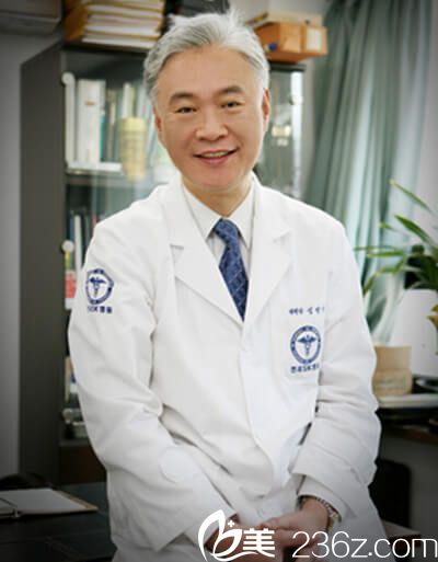 韓國延世SK整形醫(yī)院院長沈榮基