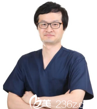 韓國(guó)遇見(jiàn)美整形李承燦院長(zhǎng) 韓國(guó)遇見(jiàn)美整形李承燦院長(zhǎng)