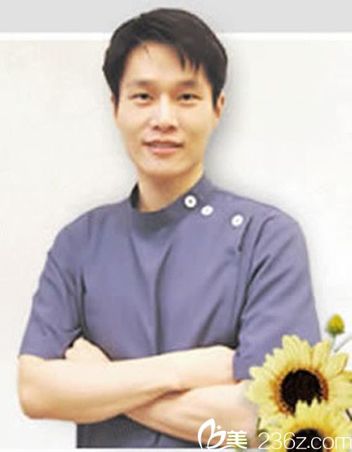 韓國若富麗提整形醫(yī)院院長韓政憲