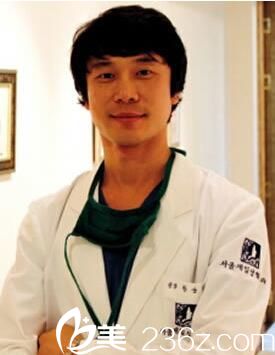 韓國(guó)首爾整形醫(yī)院院長(zhǎng)韓相百 韓國(guó)首爾整形醫(yī)院院長(zhǎng)韓相百