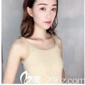 在深圳富華整形醫(yī)院做隆胸手術前 在深圳富華整形醫(yī)院做隆胸手術前