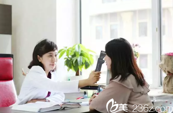 哈爾濱臻美醫(yī)療美容醫(yī)院-王丹丹院長面診