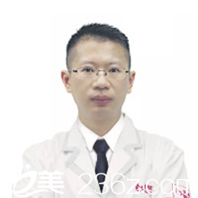 鐘定秦 <!--<i data=20240703-sp></i>-->鼻整形門診部醫(yī)師