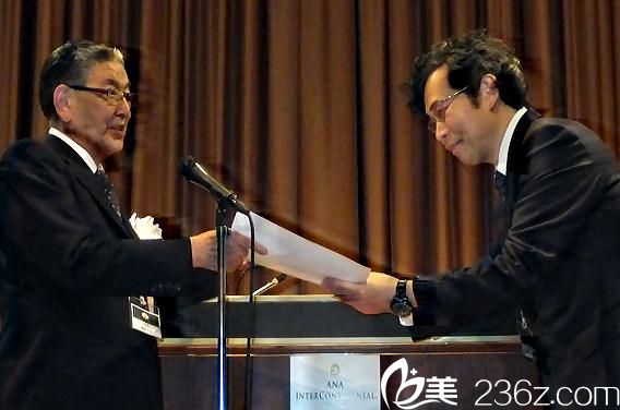 森上和樹(shù)接任會(huì)長(zhǎng) 森上和樹(shù)接任會(huì)長(zhǎng)