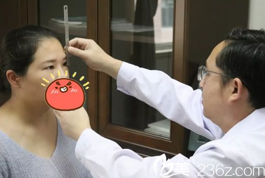 溫嶺維多利亞艾長(zhǎng)安設(shè)計(jì)雙眼皮方案