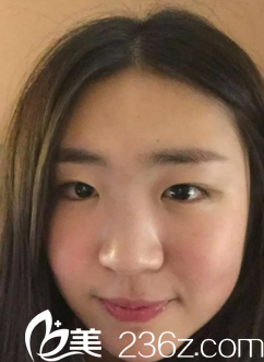 大家仔細(xì)看我的小內(nèi)雙