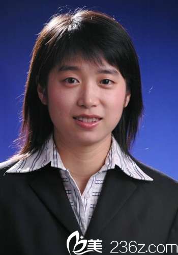 武漢<!--<i data=20240709-sp></i>-->醫(yī)院整形美容科醫(yī)生曹瑋