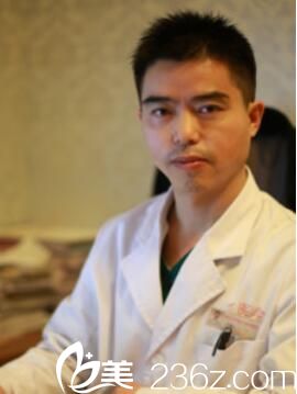 貴陽甲秀整形醫(yī)院院長王靖 貴陽甲秀整形醫(yī)院院長王靖