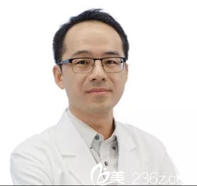 雅美姬時尚診所胡岱霖