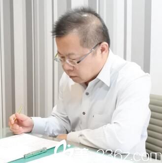 中國臺(tái)灣妮蔻時(shí)尚診所沈文示院長