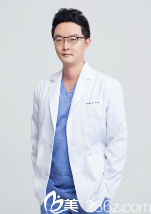 清新整形外科醫(yī)院代表院長安邰晥