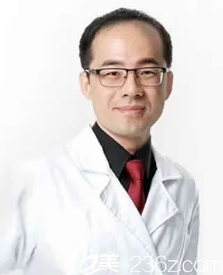 中國臺灣慕顏時尚美容診所內窺鏡隆胸醫(yī)生胡岱霖 中國臺灣慕顏時尚美容診所內窺鏡隆胸醫(yī)生胡岱霖