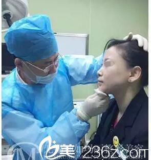 艾莉薇玻尿酸豐下巴過程中