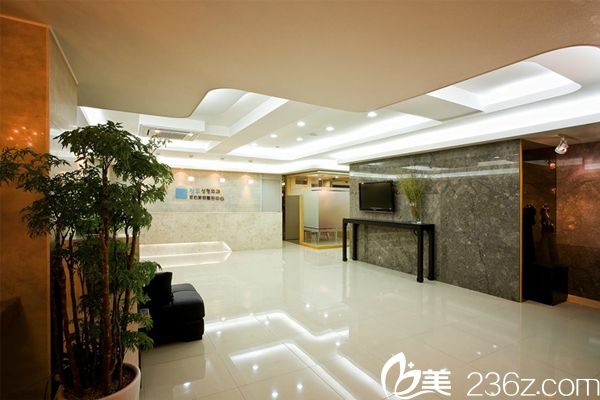 韓國(guó)定佑整形外科大廳 韓國(guó)定佑整形外科大廳