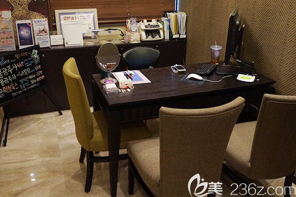 韓國(guó)洪承業(yè)整形醫(yī)院院長(zhǎng)辦公室 韓國(guó)洪承業(yè)整形醫(yī)院院長(zhǎng)辦公室