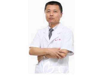 廣州博仕隆胸醫(yī)生張建軍博士