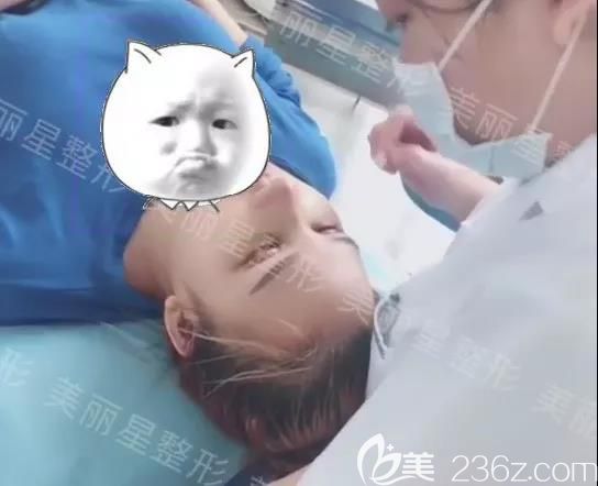 南寧美麗星趙霞院長給我做眼鼻部術(shù)后當(dāng)天 南寧美麗星趙霞院長給我做眼鼻部術(shù)后當(dāng)天