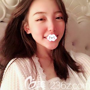 讓醫(yī)療美容院長做耳軟骨復(fù)合隆鼻價(jià)格不貴效果可觀