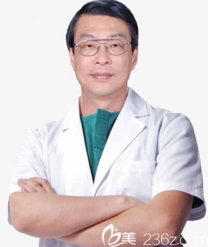 廣州圣貝口腔特聘醫(yī)生曾融生圖 廣州圣貝口腔特聘醫(yī)生曾融生圖