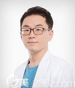 崔允碩 韓國JP毛發(fā)移植院長 崔允碩 韓國JP毛發(fā)移植院長