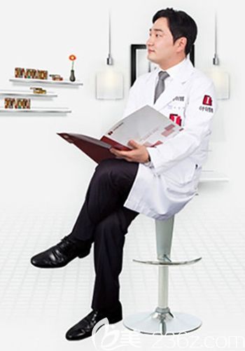 鄭宇振 韓國(guó)ITEM愛(ài)婷填充后腦勺醫(yī)生