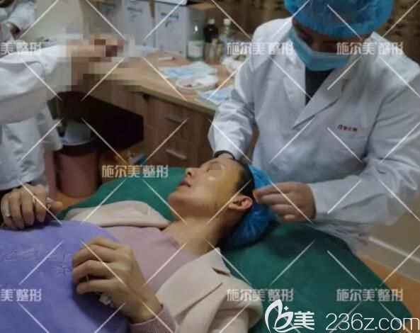 常州施爾美醫(yī)生做線雕術(shù)前消毒