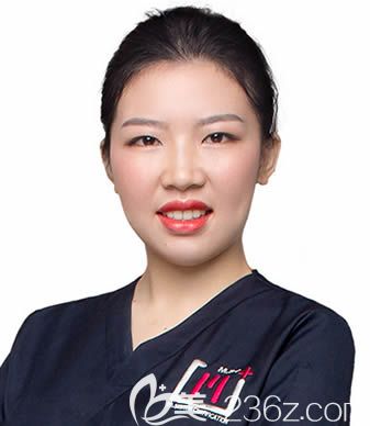 重慶維樂口腔醫(yī)院正畸醫(yī)生周姣