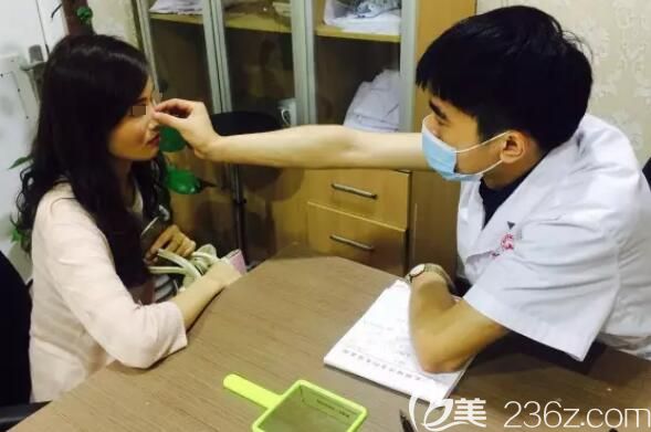 碰見醫(yī)生面診設(shè)計注射隆鼻方案 碰見醫(yī)生面診設(shè)計注射隆鼻方案