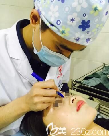 注射隆鼻前彭建醫(yī)生劃線設(shè)計方案 注射隆鼻前彭建醫(yī)生劃線設(shè)計方案