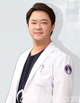 金逸九 韓國秀雅倍SUAVEL整形外科院長 金逸九 韓國秀雅倍SUAVEL整形外科院長