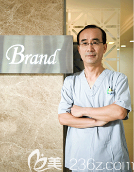 黃常根 韓國brand整形外科院長 黃常根 韓國brand整形外科院長