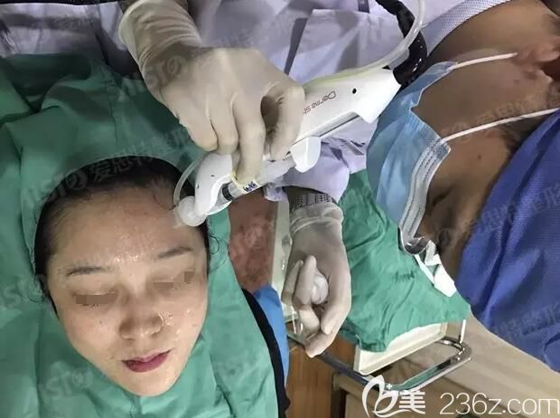 體驗(yàn)治療中