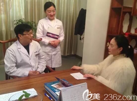 術(shù)前面診醫(yī)生想做脂肪填充改善