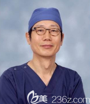 成鎮(zhèn)模/魔院長-韓國清潭first整形醫(yī)院院長