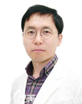 韓國(guó)法爾貝FARBE整形外科裴勝榮院長(zhǎng)