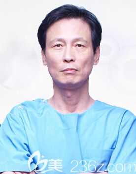 黃泳重 韓國(guó)耶斯整形外科代表院長(zhǎng) 黃泳重 韓國(guó)耶斯整形外科代表院長(zhǎng)