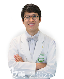 韓國(guó)G<!--<i data=20240703-sp></i>-->院長(zhǎng)洪承赫醫(yī)生 韓國(guó)G<!--<i data=20240703-sp></i>-->院長(zhǎng)洪承赫醫(yī)生