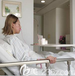 醫(yī)生給我膨體隆鼻和雙眼皮術(shù)后1天照